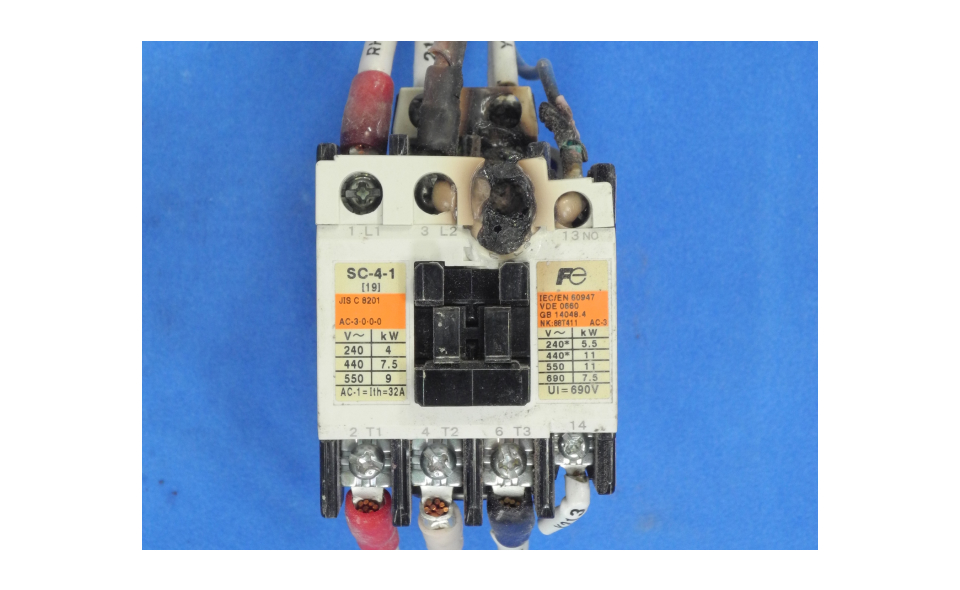 端子ねじの締付